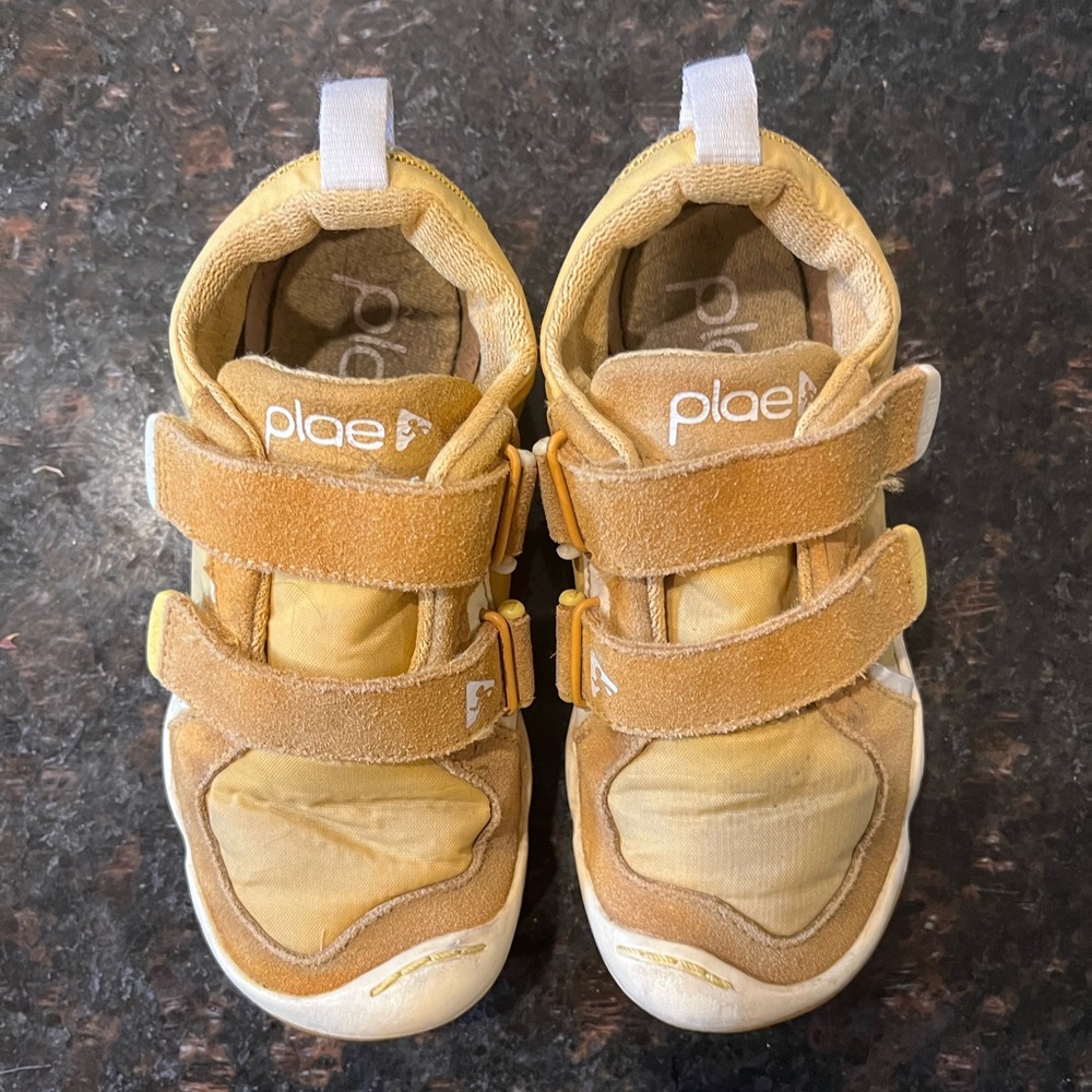 PLAE little kids shoes size 11